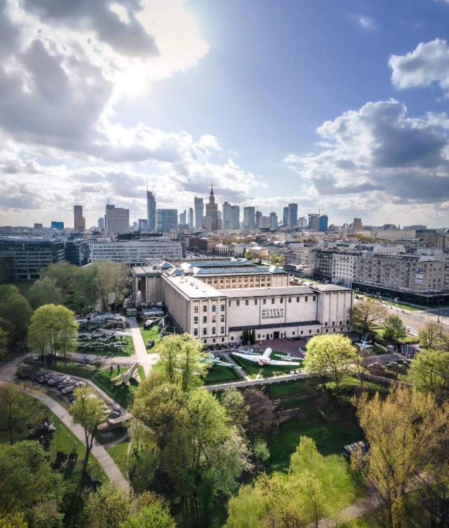 3 Metro Wifi 65'tv Netflix Hbo Appletv Amazontv Butas Warsaw